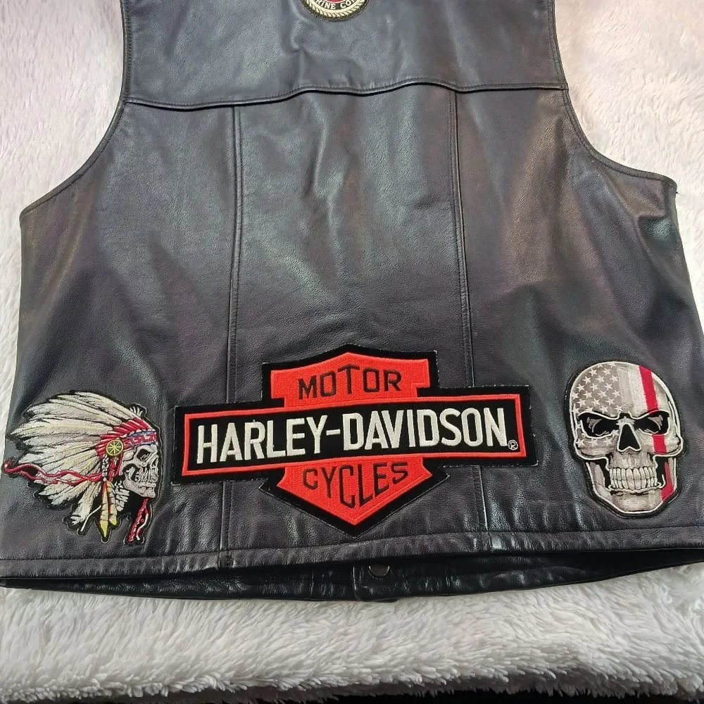 Harley-Davidson Men's Black Leather Biker Vest - Patches & Pins, USMC Veteran L. - Picture 16 of 16